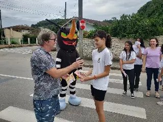 Alunos da Dr. Carlos Moritz realizam campanha de conscientização sobre a dengue - 1