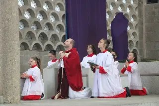 Procissão e celebração do Domingo de Ramos dão início à Semana Santa - 6