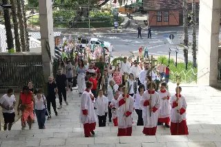 Procissão e celebração do Domingo de Ramos dão início à Semana Santa - 1