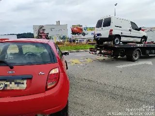 Carro com placas de Brusque se envolve em acidente em Gaspar - 1