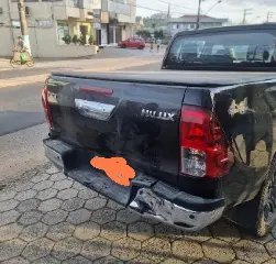 Dois veículos de Brusque colidem na Ivo Silveira - 1