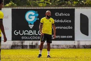 Com apoio das famílias, Brusque treina antes da viagem para Criciúma - 1