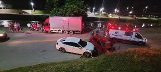 (URGENTE) Mulher bate de frente com caminhão e morre na Beira rio - 2