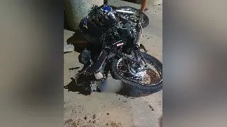 Jovem fica ferido após sair de pista e colidir em tubo  em Guabiruba  - 6