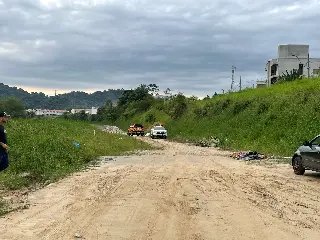 (URGENTE) Corpo é encontrado no rio Itajaí-mirim, em Brusque - 2