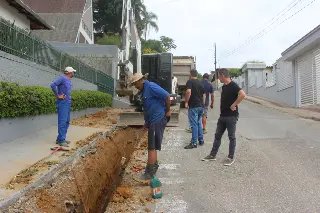 Samae realiza troca de rede de amianto na Rua José Knihs - 2