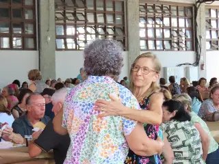 Tarde da Melhor Idade movimenta idosos de Brusque - 1
