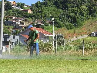 Trabalhos de limpeza no município são intensificados - 7