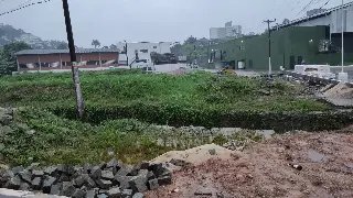 Um ano depois, ponte retirada no Centro não foi refeita - 9