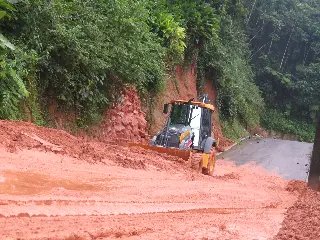 Trégua das chuvas coloca equipes de limpeza nas ruas - 20