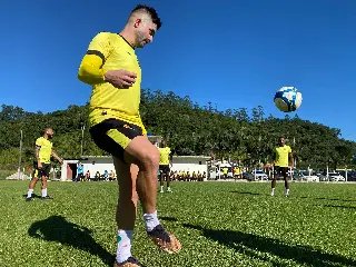 Brusque treina de olho na estreia do Brasileirão - 1