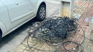 Procon de Brusque intensifica ações de coleta de fios nas ruas - 1
