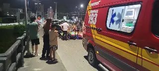 (VÍDEO) Colisão entre carro e moto deixa um ferido no Centro - 5