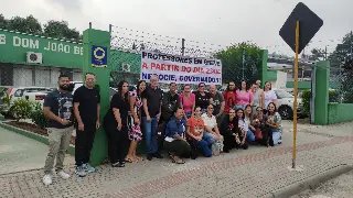 ‘’Professores em greve a partir do dia 23/04. Negocie, governador!’’ - 1