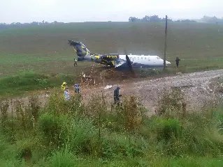 (VIDEO) Avião sofre acidente durante pouso em Erechim - 4