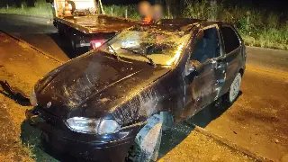 (VIDEO) Capotamento é registrado no bairro Paquetá - 4