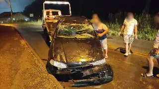 (VIDEO) Capotamento é registrado no bairro Paquetá - 3