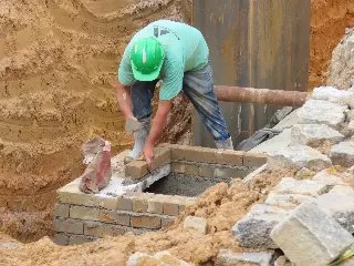 Obra na Ourides Schwartz continua interditando trânsito - 1
