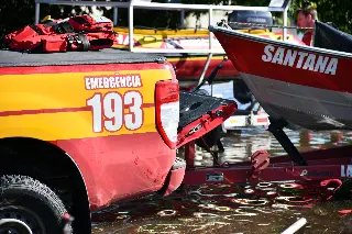 (VÍDEO) Cão de busca do CBMSC encontra corpo em meio a destroços no RS - 2