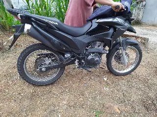 Jovem estaria empinando moto, dizem moradores - 1