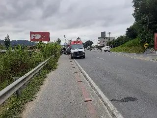 (URGENTE) Vítima precisou ser levada pela UTI do SAMU  - 11