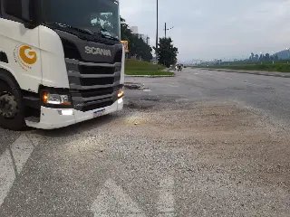 (VÍDEO) Secretário diz que buraco deve ser arrumado num domingo - 2