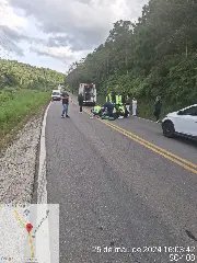 Motociclista fica em estado grave após colisão contra carro - 3