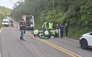Motociclista fica em estado grave após colisão contra carro - 5