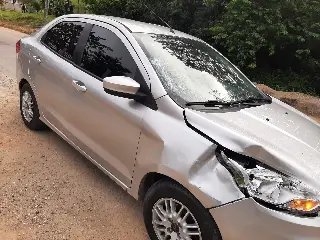  Acidente em Brusque deixa mulher ferida - 1