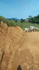 Vítima fatal do acidente foi ejetada para fora do caminhão  - 4