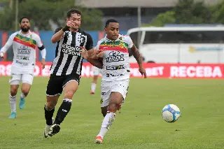 Com gol de Serrato, Brusque bate o Ceará neste domingo  - 4