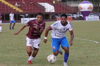 Carlos Renaux vence e se mantém invicto na competição  - 3