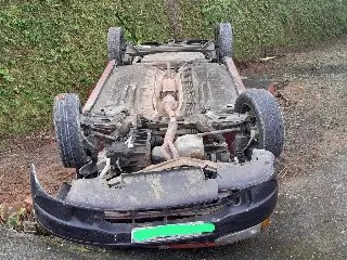 Carro capotou quando transitava pelo bairro Cedrinho  - 4