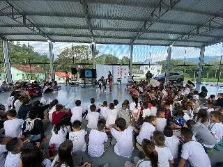 Escolas Municipais de Brusque participam do Music Day - 4