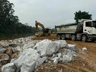 Obras na Beira Rio, sentido Dom Joaquim, seguem em andamento - 1