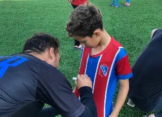 Carlos Renaux promove encontro entre crianças das escolinhas e equipe profissional - 1