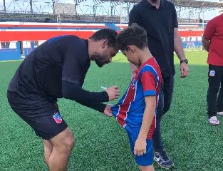 Carlos Renaux promove encontro entre crianças das escolinhas e equipe profissional - 3
