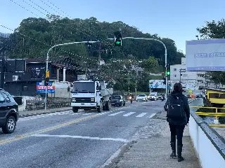 (VÍDEO) Imagens registram situação do semáforo na Primeiro de Maio  - 1