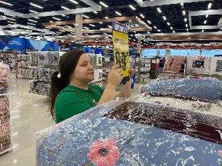 Após enchente, colaboradora da Havan comemora recomeços - 1