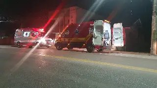 (VIDEO) Homem cai do 3° andar de apartamento na Primeiro de Maio  - 2
