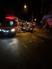Colisão entre motos deixa dois feridos no bairro Águas Claras  - 1