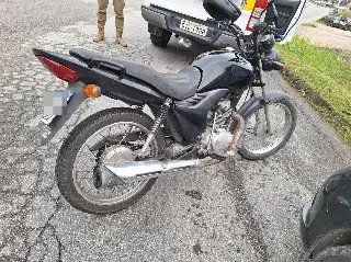 Motociclista não teria se atentado com a aproximação do carro, diz polícia - 2