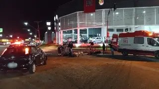 Motociclista fica ferido em acidente com carro em Brusque  - 2
