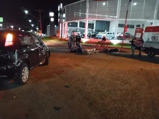 Motociclista fica ferido em acidente com carro em Brusque  - 3