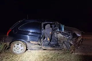 Bebê de 16 dias morre em grave acidente entre dois carros  - 3