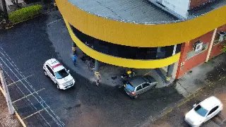 (VÍDEO) Acidente entre moto e carro é registrado na manhã desta quinta - 3