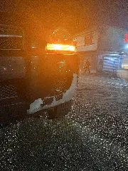 Motociclista vai parar na frente da roda de carro na Primeiro de Maio - 2