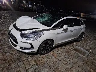 Jovem morre e outro fica ferido após atropelamento na Antônio Heil - 1