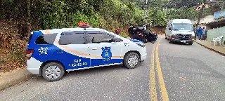 (VIDEO) Carro capota no Steffen, mas motorista não se fere - 2