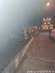 Colisão contra mureta faz motociclista cair em ribeirão em Brusque - 1